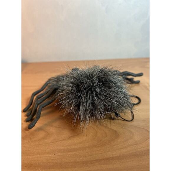 TAKE ONE 2004 Halloween Prop LED Eyes Wolf Spider on String RARE Read Desc - Picture 5 of 10